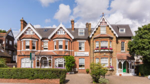 Wimbledon School of English - UK